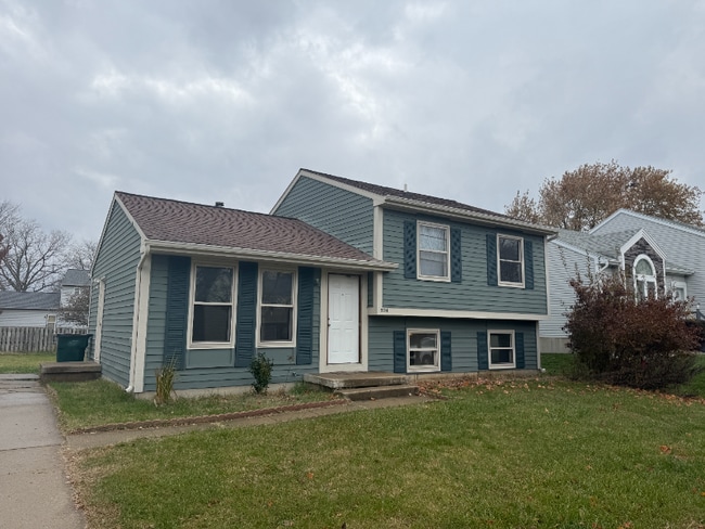 property at 5814 Laporte Dr