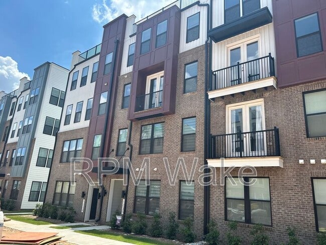 property at 1235 Shaw View Aly