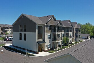 Sunbury Springs in Columbus, OH - Foto de edificio - Building Photo