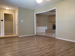 5503 10th St in Lubbock, TX - Building Photo - Building Photo
