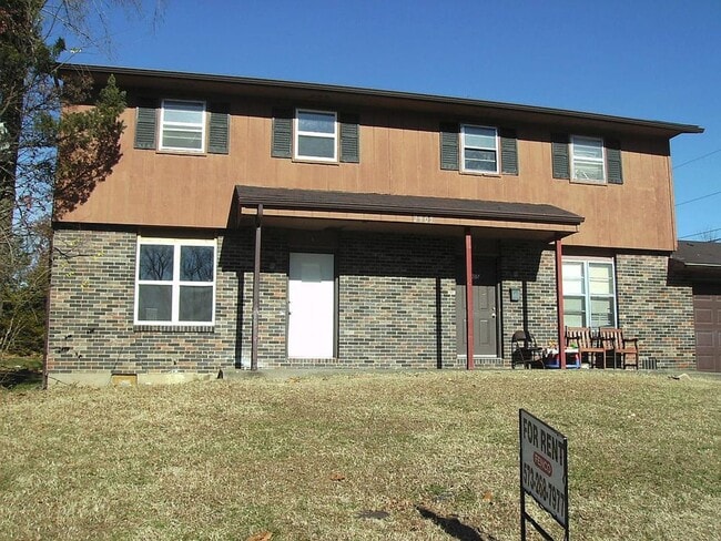 property at 2906-2908-2908 N Willowbrook Rd