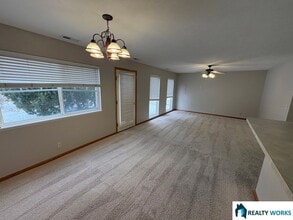 6914 Milan Dr in Lincoln, NE - Building Photo - Building Photo