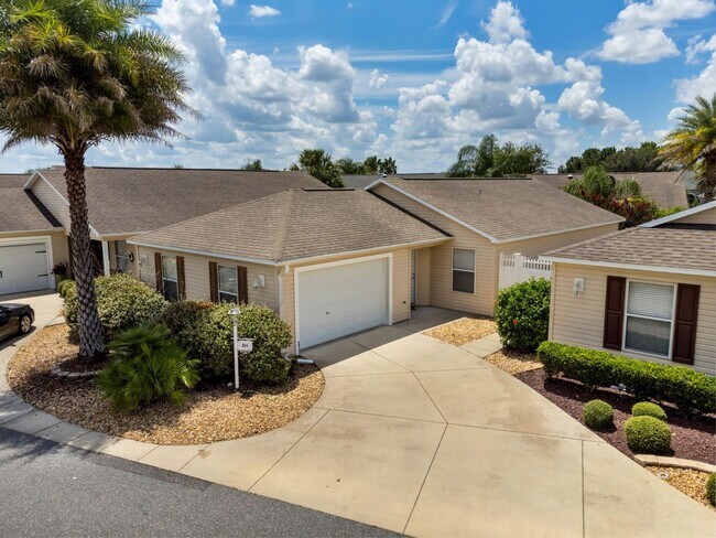 304 Vidalia Pl in the Villages, FL - Building Photo - Building Photo