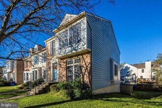 10638 Sawdust Cir in Rockville, MD - Building Photo - Building Photo