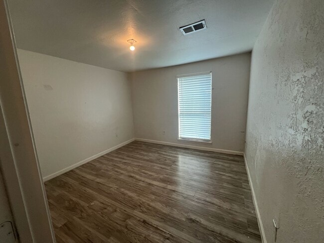 415 S 23rd St in Nederland, TX - Building Photo - Building Photo