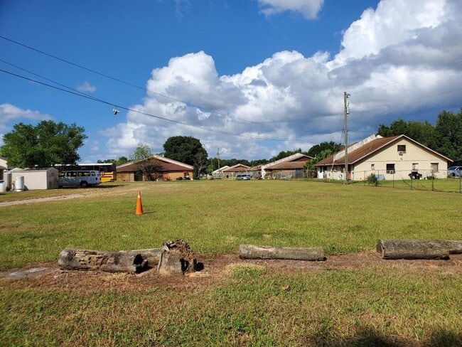 3620 Willow Oak Rd in Mulberry, FL - Building Photo - Building Photo