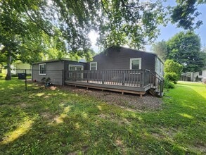 4582 Maiden Ln in Canandaigua, NY - Foto de edificio - Building Photo