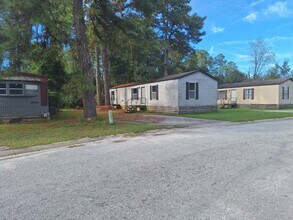 1134 Kelly Dr in Hinesville, GA - Building Photo - Building Photo