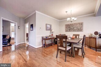 2792 Thaxton Ln in Oakton, VA - Building Photo - Building Photo