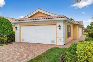 7114 Marconi Ct in Naples, FL - Building Photo