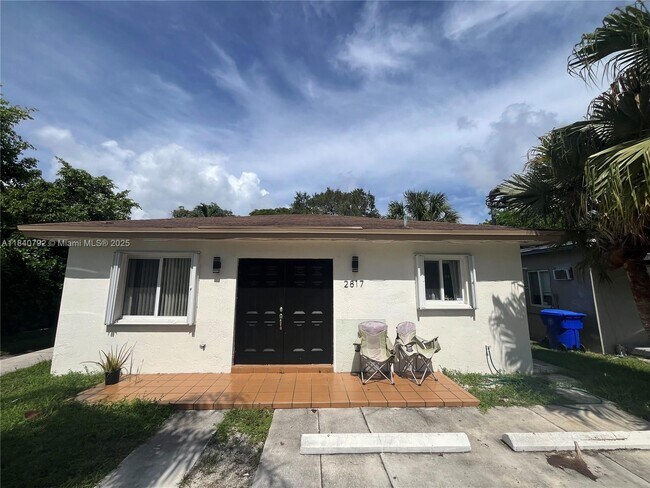 property at 2817 SW 39th Ave