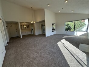 5745 Friars Rd, Unit 122 in San Diego, CA - Building Photo - Building Photo
