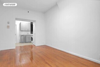 350 E 89th St in New York, NY - Building Photo - Building Photo