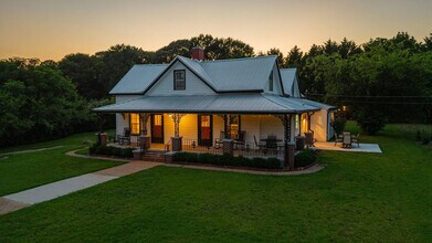 130 Whitehall Rd in Athens, GA - Building Photo - Building Photo