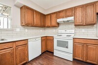 5809 Village Forest Ct photo'