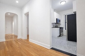 664 W 163rd St, Unit 6 in New York, NY - Foto de edificio - Building Photo