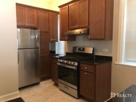 2626 N Wilton Ave in Chicago, IL - Building Photo