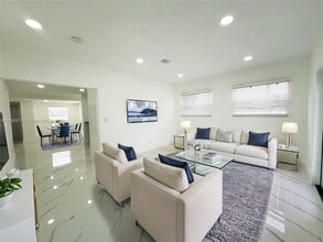 3180 NW 92nd St in Miami, FL - Building Photo - Building Photo