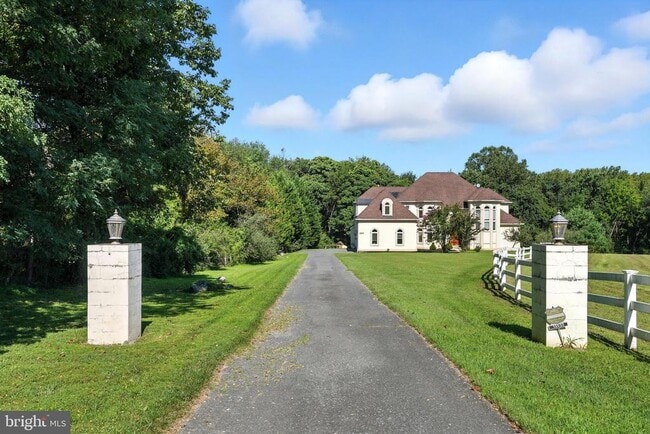 13533 Magruder Farm Ct in Potomac, MD - Building Photo - Building Photo