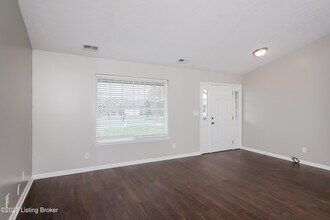 238 Seminole Ct in Shepherdsville, KY - Building Photo - Building Photo