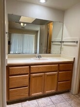 3068 W Queens Cir in Merced, CA - Building Photo - Building Photo