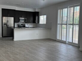 4100 S Pinelake Way, Unit 185 in Chandler, AZ - Building Photo