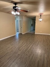 609 Sunset Ln in Alvin, TX - Building Photo - Building Photo