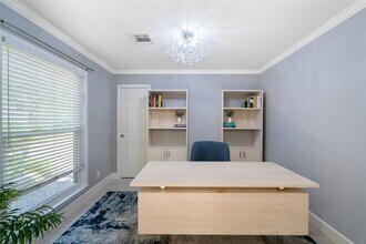 3027 Kenross St in Houston, TX - Building Photo - Building Photo