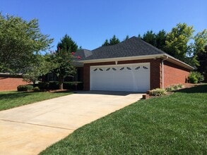 2206 Water Oak Ln in Gastonia, NC - Building Photo - Building Photo