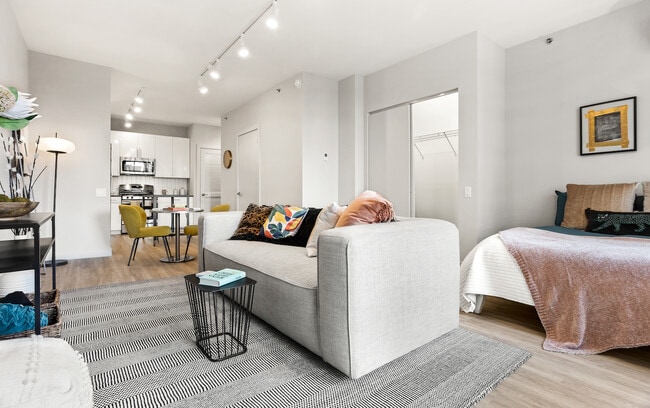 property at 331 S Wells St