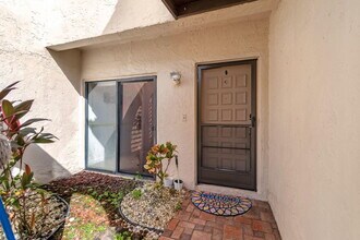 21338 Juego Cir in Boca Raton, FL - Building Photo - Building Photo
