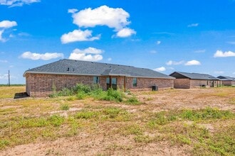 11005 N County Rd 2800 in Lubbock, TX - Building Photo - Building Photo
