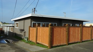 Eureka Tri-Plex in Eureka, CA - Building Photo - Building Photo