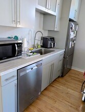 8 Conrad St in Boston, MA - Foto de edificio - Building Photo