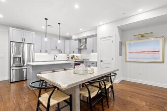 21 Lexington St in Boston, MA - Building Photo - Building Photo
