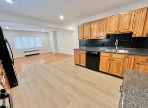 279 N Broadway in Yonkers, NY - Building Photo - Building Photo