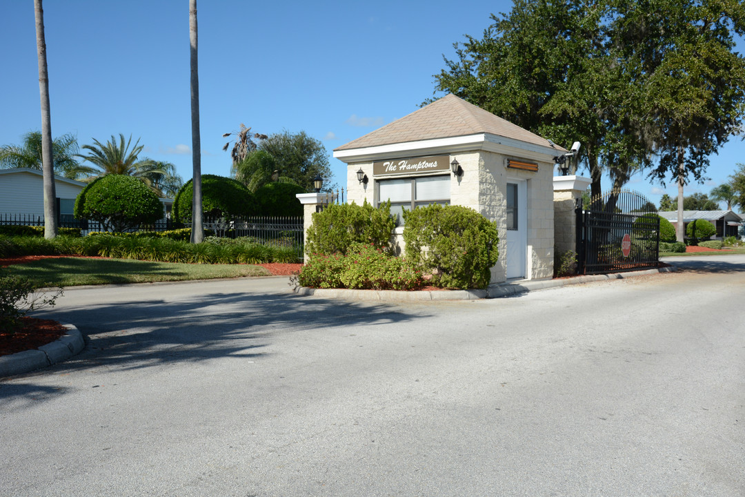 1095 US Highway 92 W in Auburndale, FL - Building Photo