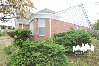2189 Rocky Stream Dr in Memphis, TN - Building Photo - Building Photo