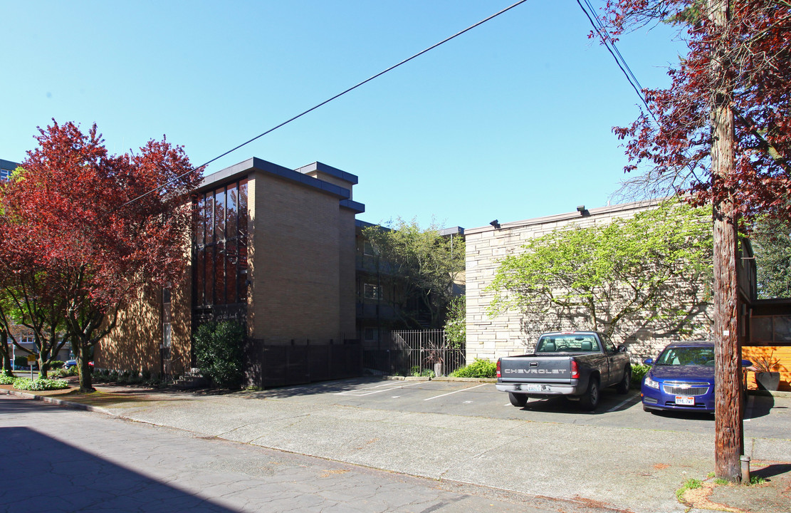 Mercer Villa in Seattle, WA - Foto de edificio