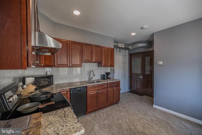 1620 Mt Vernon St in Philadelphia, PA - Building Photo - Building Photo