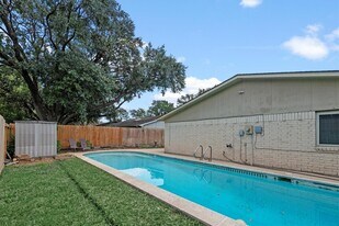 3810 Marywood Dr in Spring, TX - Building Photo
