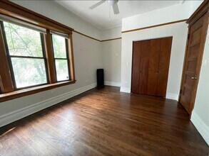1008 W Dakin St in Chicago, IL - Foto de edificio - Building Photo