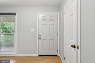 12150 Breckinridge Ln in Woodbridge, VA - Building Photo - Building Photo