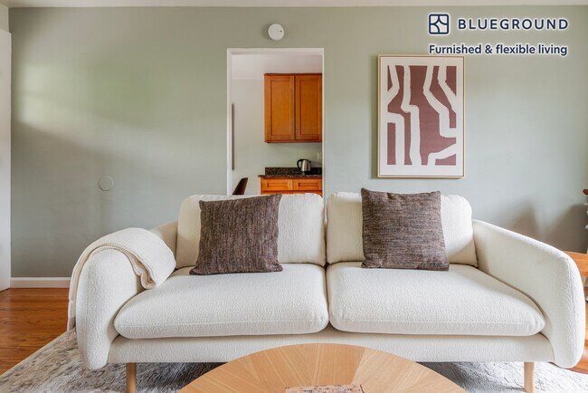 315 Hawthorne Ave, Unit SI FL2-ID2008 in Palo Alto, CA - Foto de edificio - Building Photo