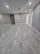 422 West St in Stafford, TX - Building Photo - Building Photo