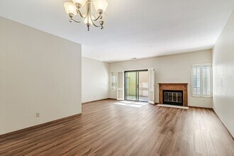 991 La Mesa Terrace in Sunnyvale, CA - Building Photo - Building Photo