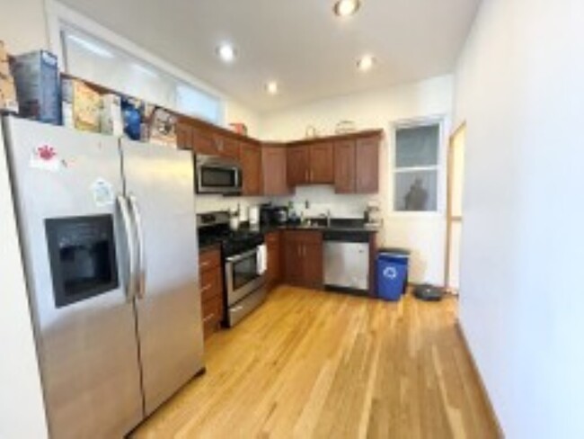 775 Parker St, Unit 4