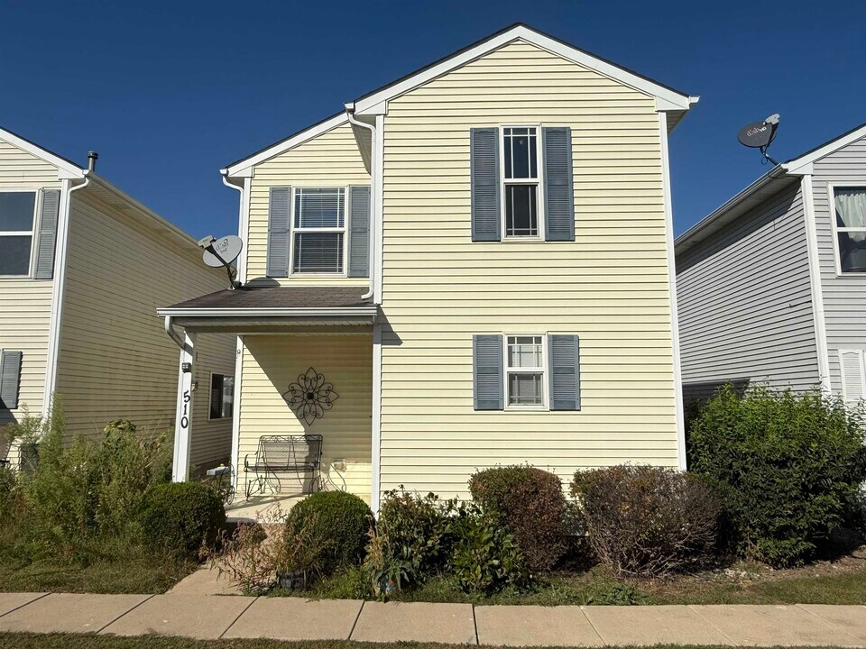 510 Timber Dr in Harvard, IL - Building Photo