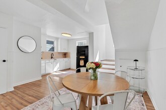 3120 Emerson St, Unit Street Level in San Diego, CA - Building Photo - Building Photo