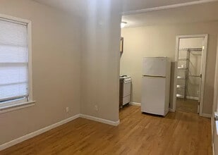 912 Avenue M in Huntsville, TX - Building Photo - Building Photo